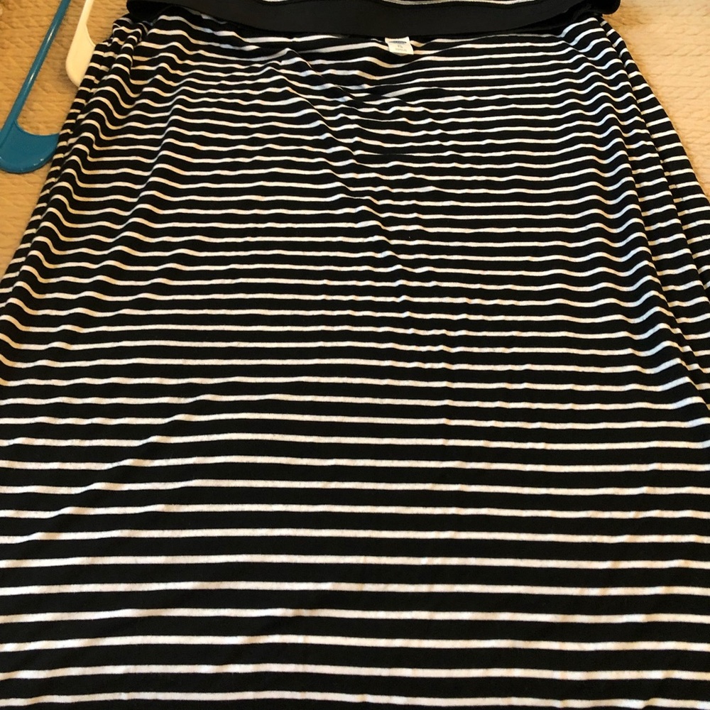 Old Navy pencil skirt